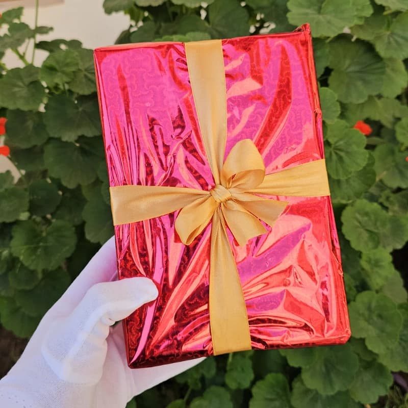 مغلفة ب Papier Cadeau وجاهزة للتقديم